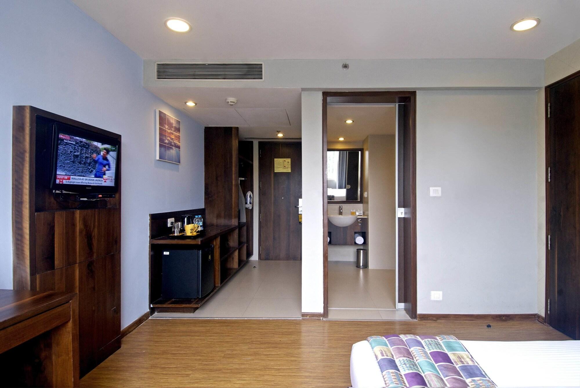 Keys Prima By Lemon Tree Hotels, Pimpri, Pune Esterno foto