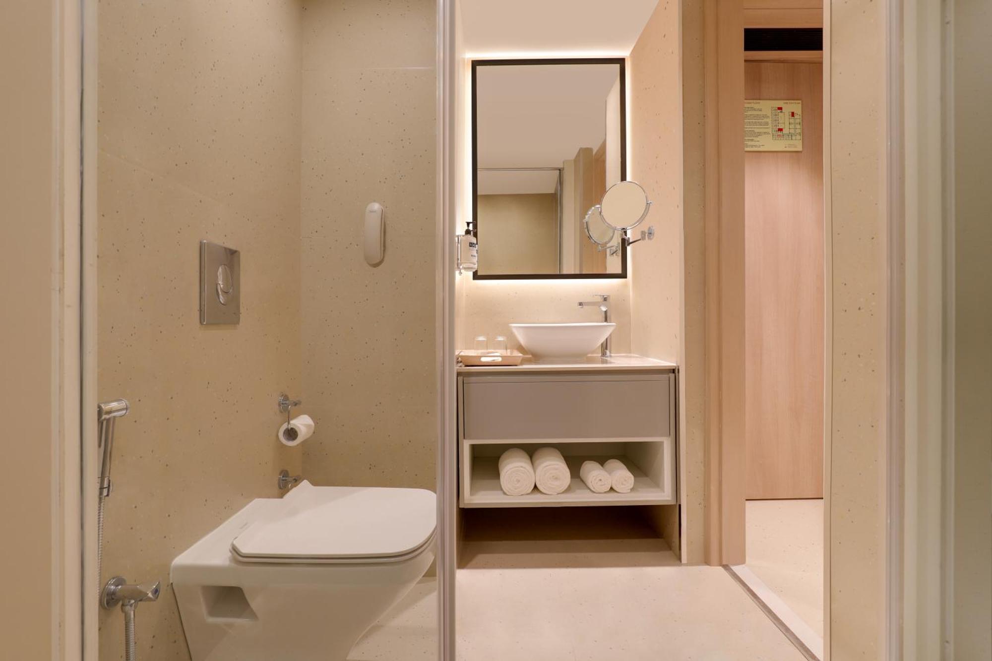 Keys Prima By Lemon Tree Hotels, Pimpri, Pune Esterno foto