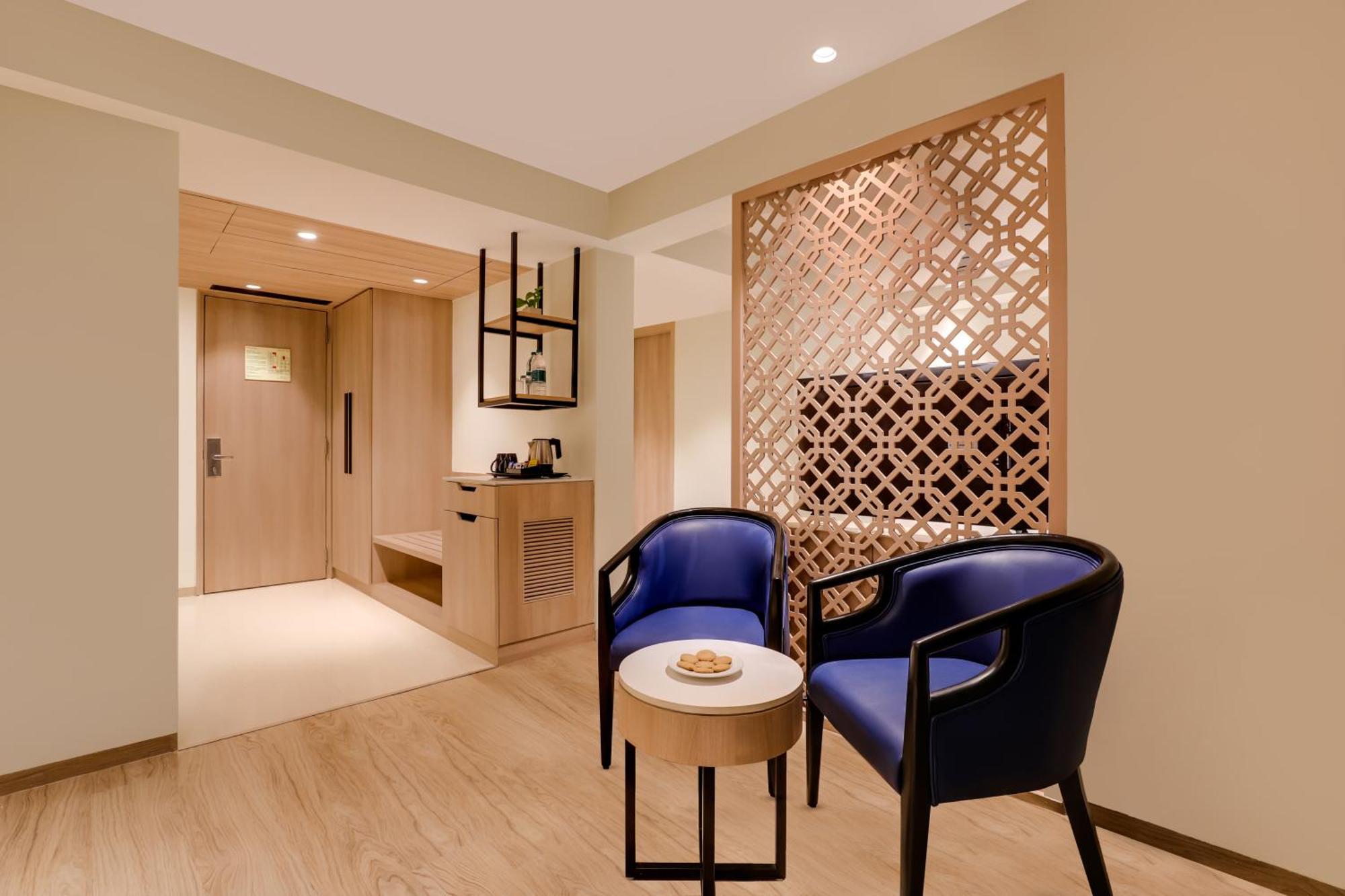 Keys Prima By Lemon Tree Hotels, Pimpri, Pune Esterno foto