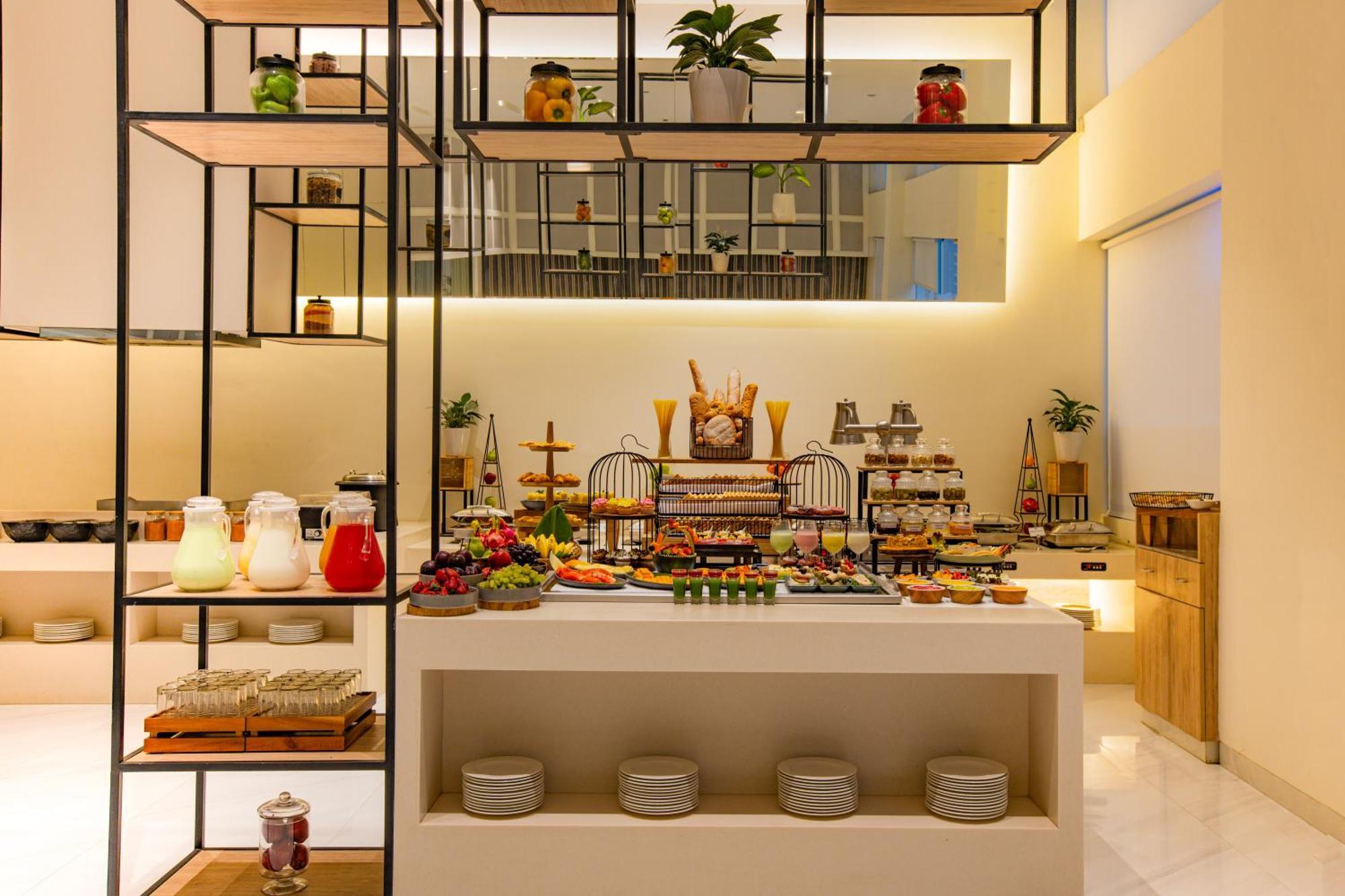 Keys Prima By Lemon Tree Hotels, Pimpri, Pune Esterno foto