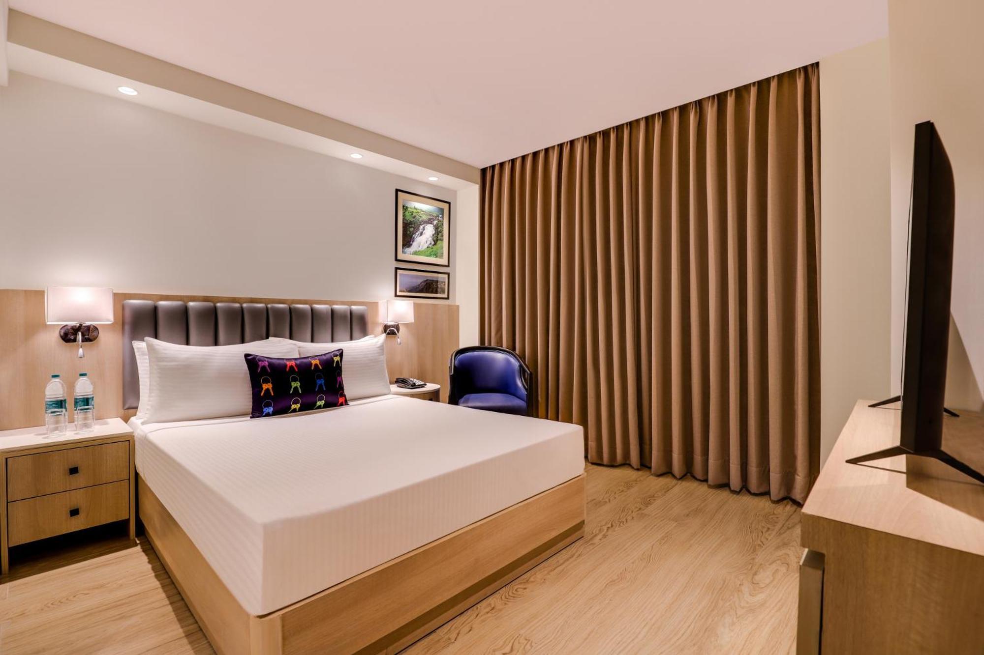 Keys Prima By Lemon Tree Hotels, Pimpri, Pune Esterno foto