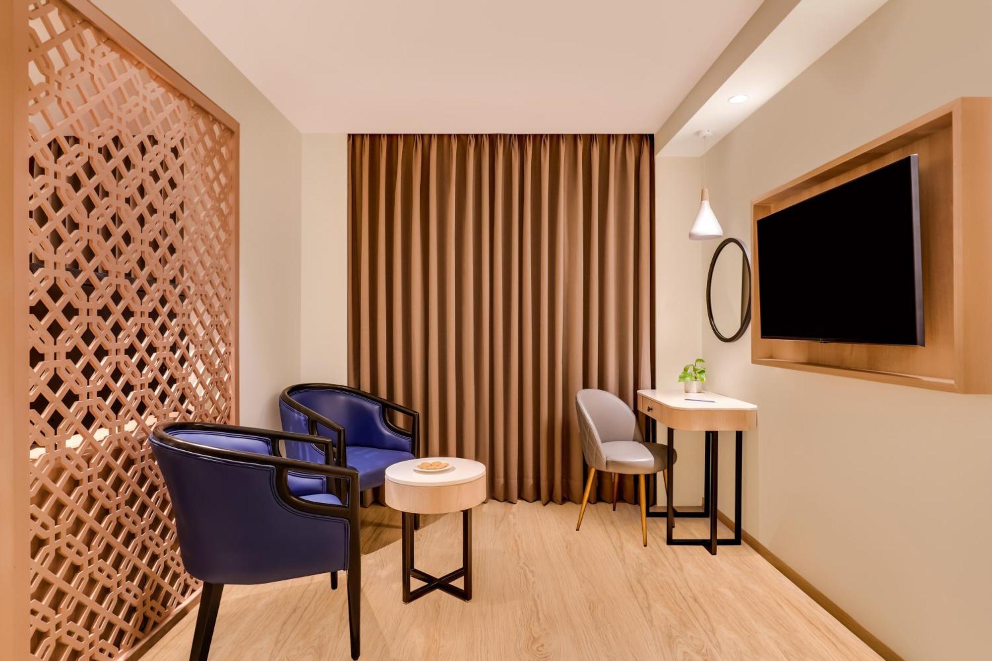 Keys Prima By Lemon Tree Hotels, Pimpri, Pune Esterno foto
