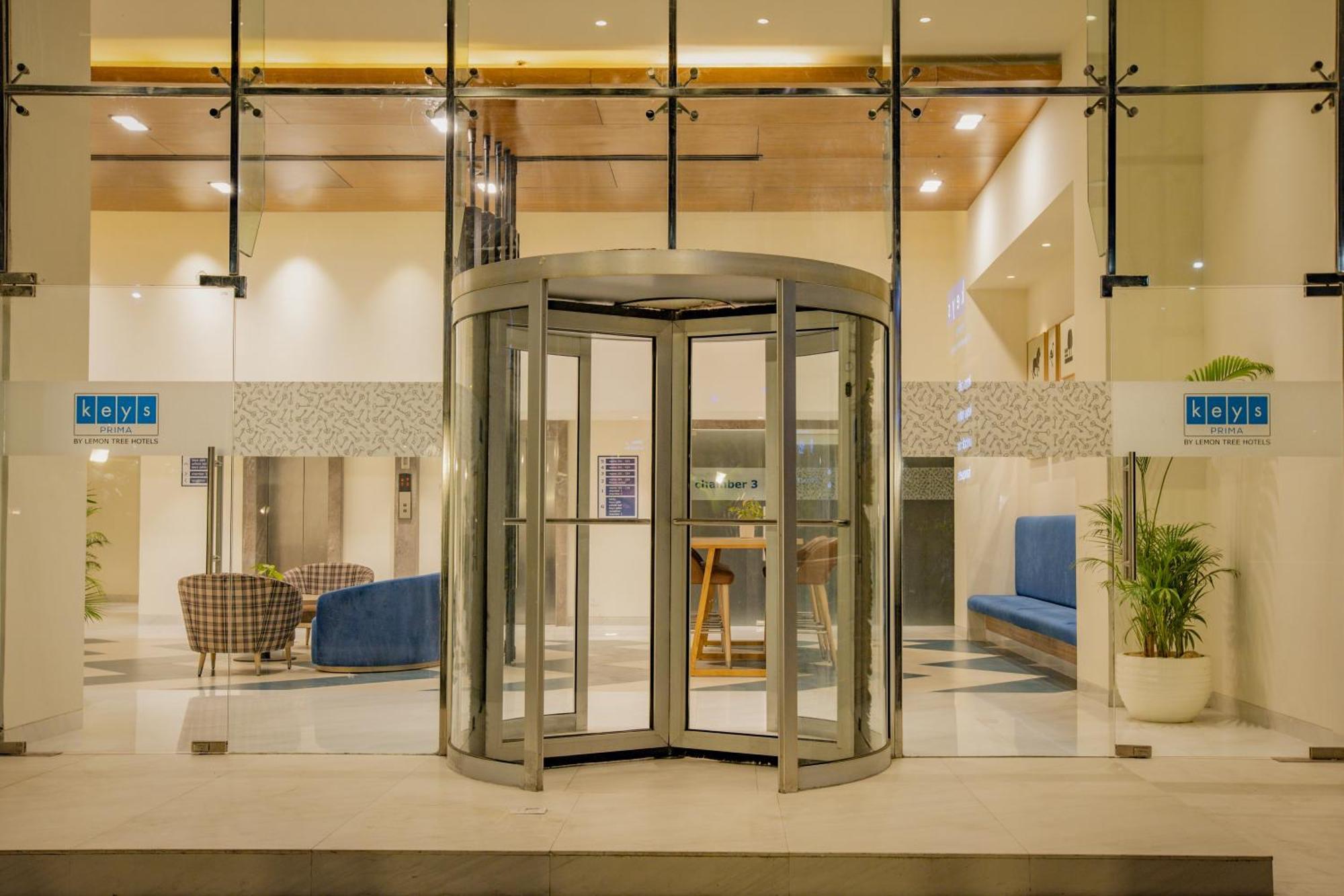 Keys Prima By Lemon Tree Hotels, Pimpri, Pune Esterno foto